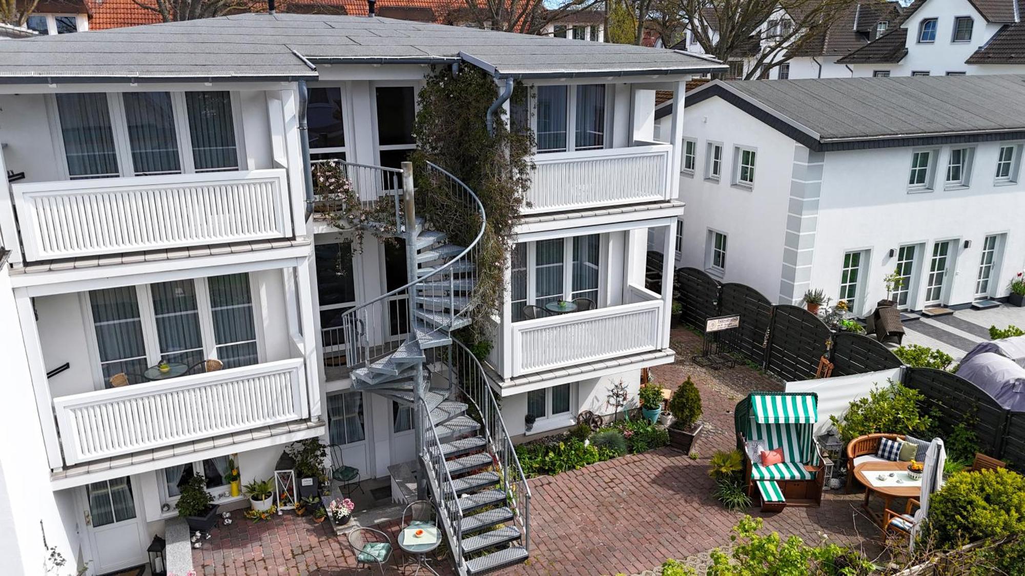 בינץ Haus Mozart Fewo Mit Balkon מראה חיצוני תמונה