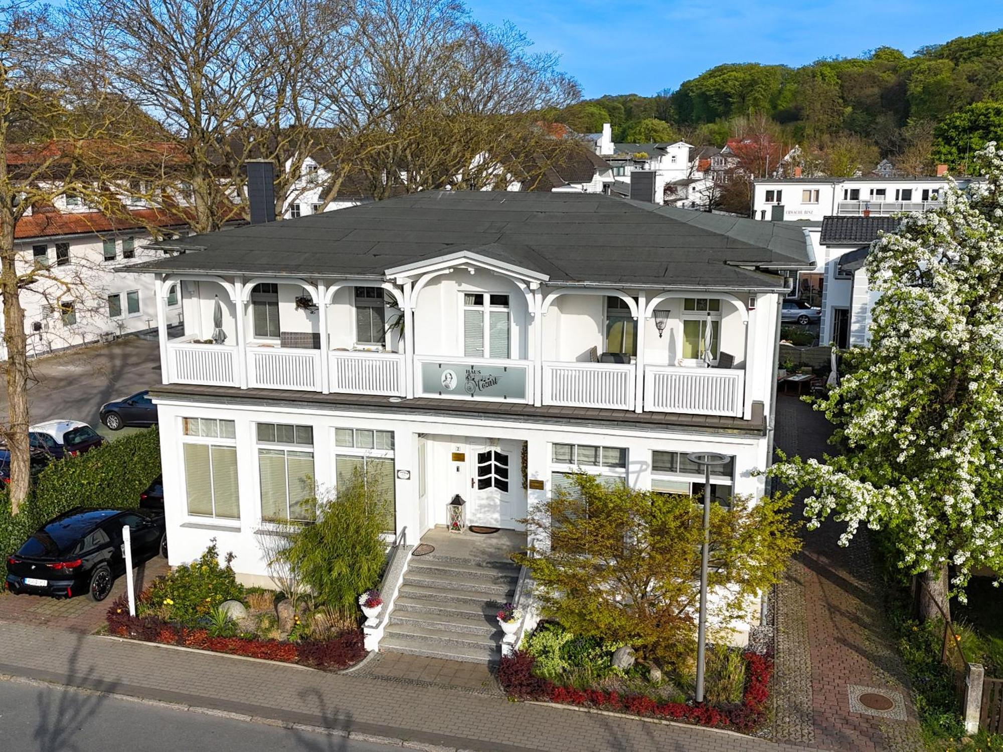 בינץ Haus Mozart Fewo Mit Balkon מראה חיצוני תמונה